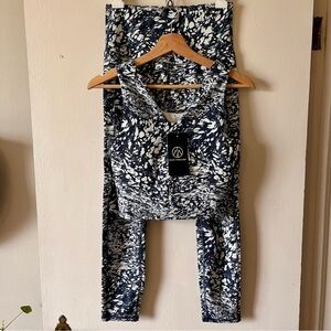 Move Theology Tank Top & Legging 2-Piece Athletic Set, Size M